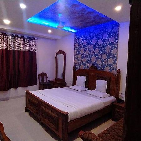 Hotel Shalimar Executive, Uran Islampur Peth  ภายนอก รูปภาพ