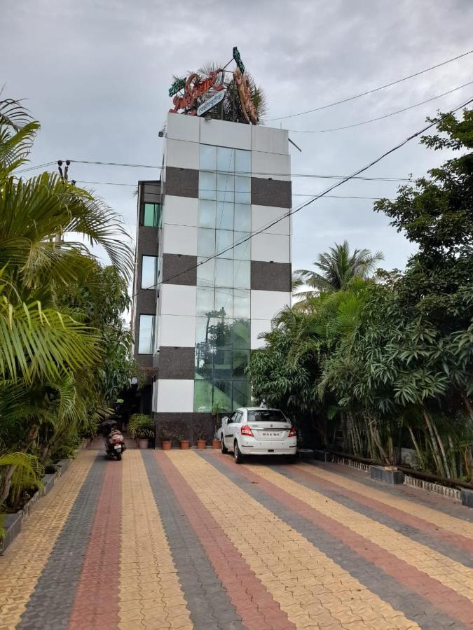 Hotel Shalimar Executive, Uran Islampur Peth  ภายนอก รูปภาพ